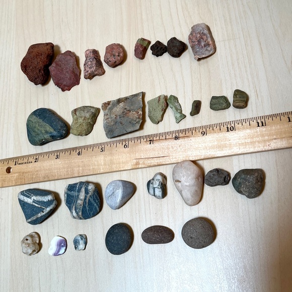 Rock Set: beauties from NM & AK. To collect or tumble or decorate with. Set A - Picture 11 of 14